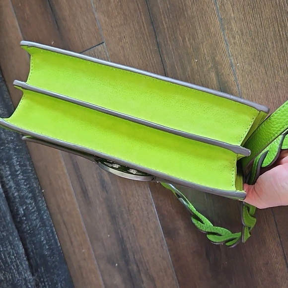 🔥 Tory Burch Small Miller Flap Shoulder Bag in Wheat Grass - Like New - Picture 12 of 12